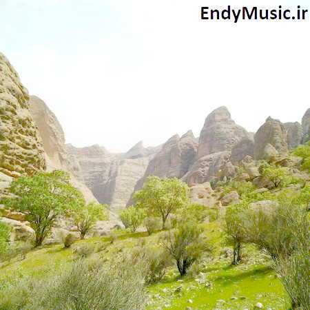 دانلود مداحی گریه میکنم برات گریه زیاد کی میگه گریه به مردا نمیاد جواد مقدم